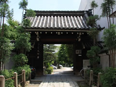 天性寺：山門
