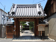 猫寺：山門