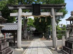 県神社：鳥居