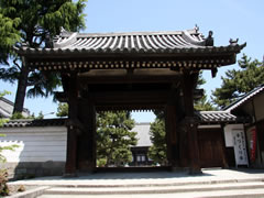 百萬遍知恩寺：山門
