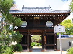 源光庵：山門