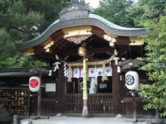 八大神社：本殿