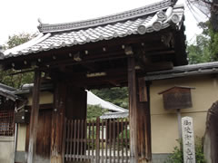 月真院：山門