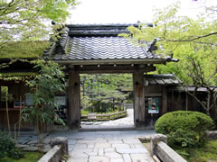 宝泉院：山門