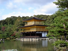 鹿苑寺：金閣