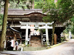 由岐神社：拝殿