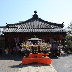 釘抜地蔵（石像寺）