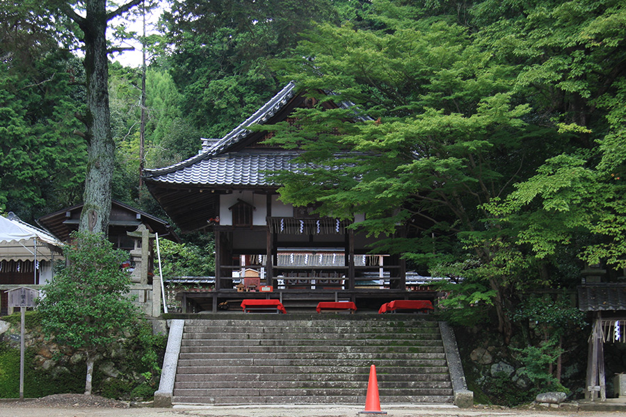 平岡八幡宮