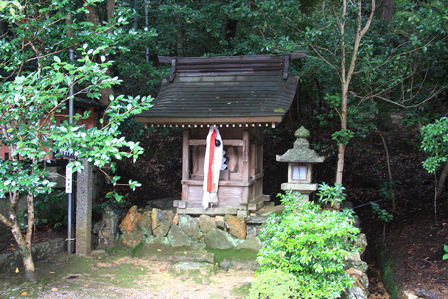 平岡八幡宮