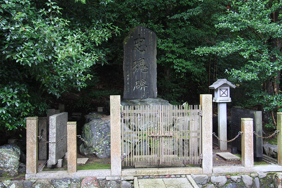 平岡八幡宮