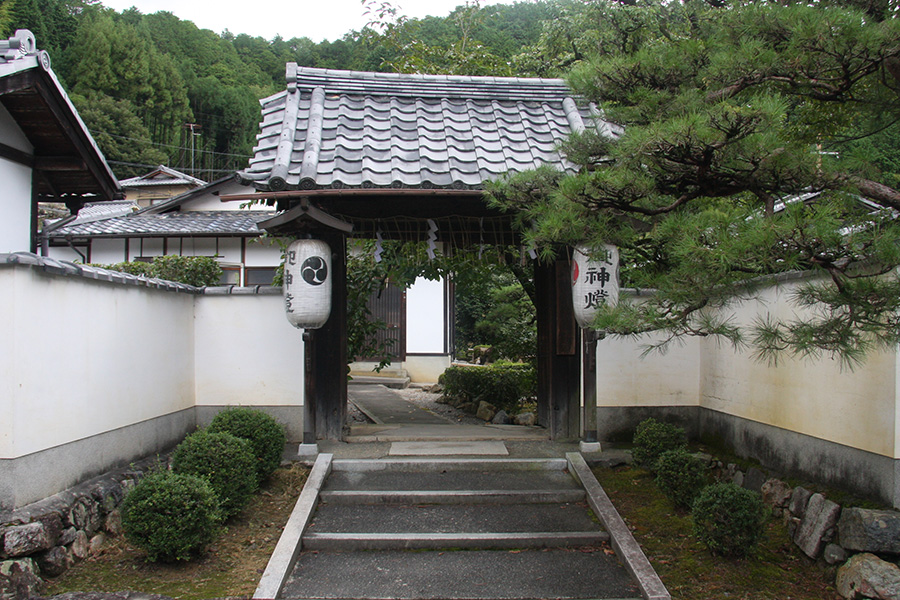 平岡八幡宮