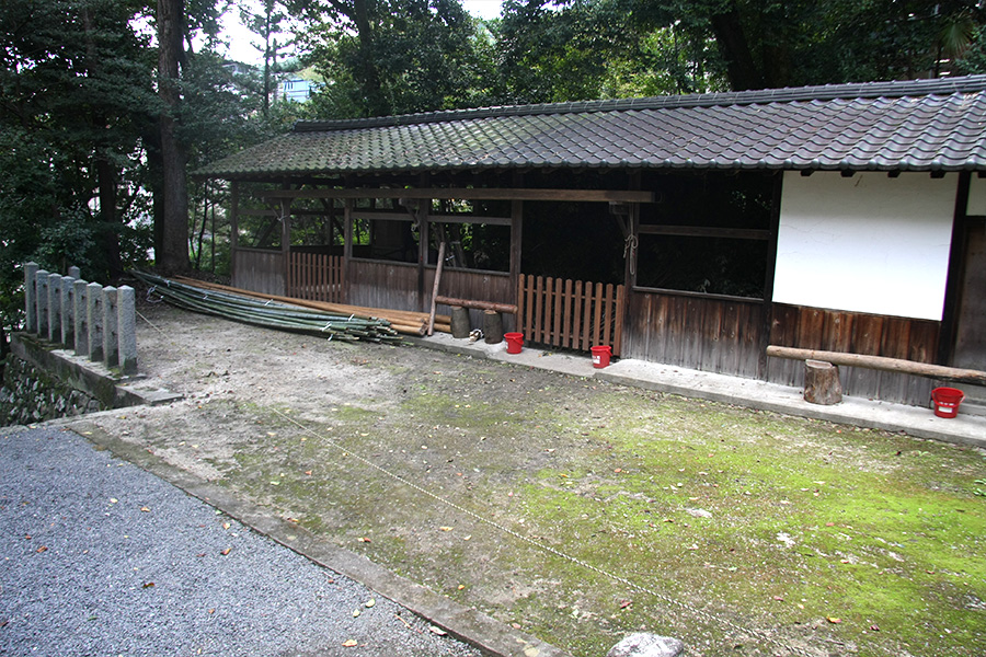 石座神社