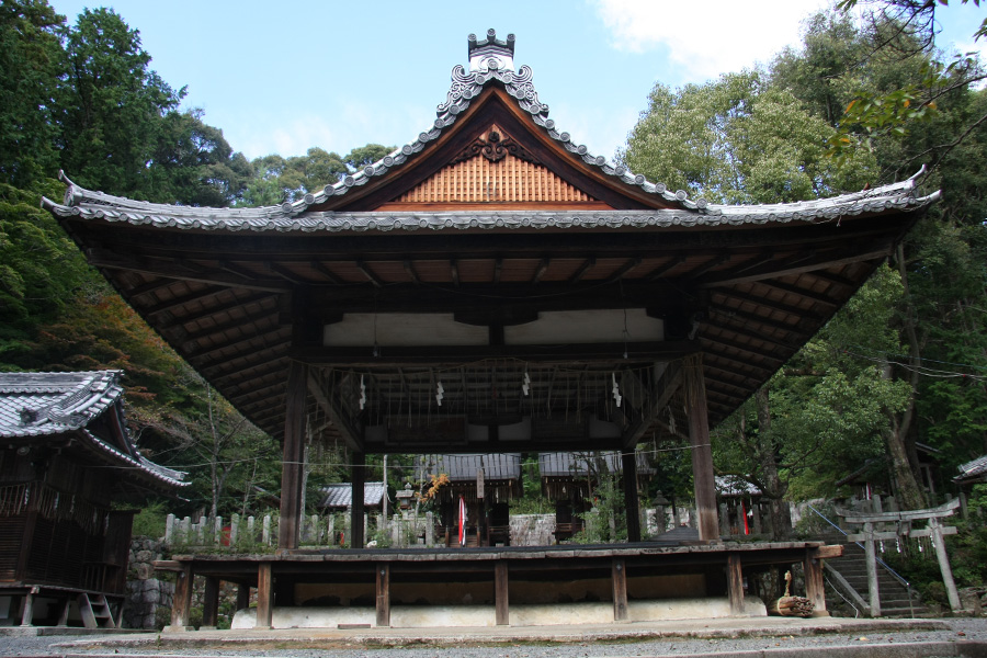 石座神社