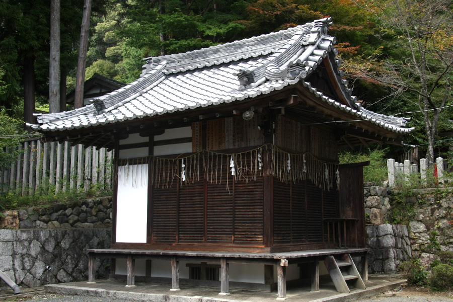 石座神社