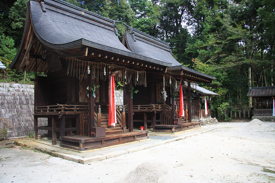 石座神社