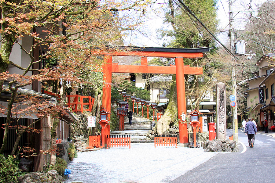 貴船神社