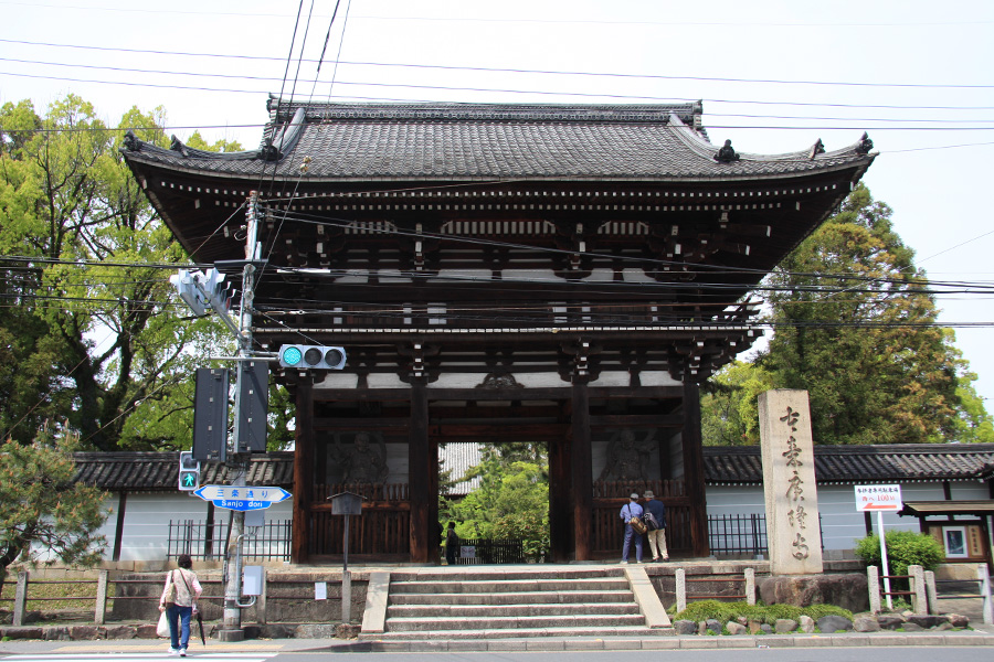 広隆寺