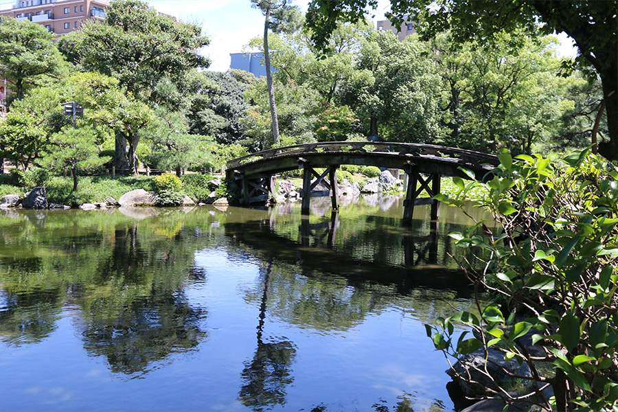 渉成園