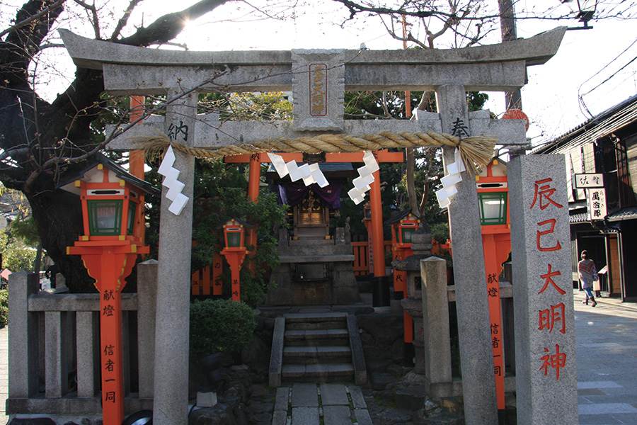 辰巳神社