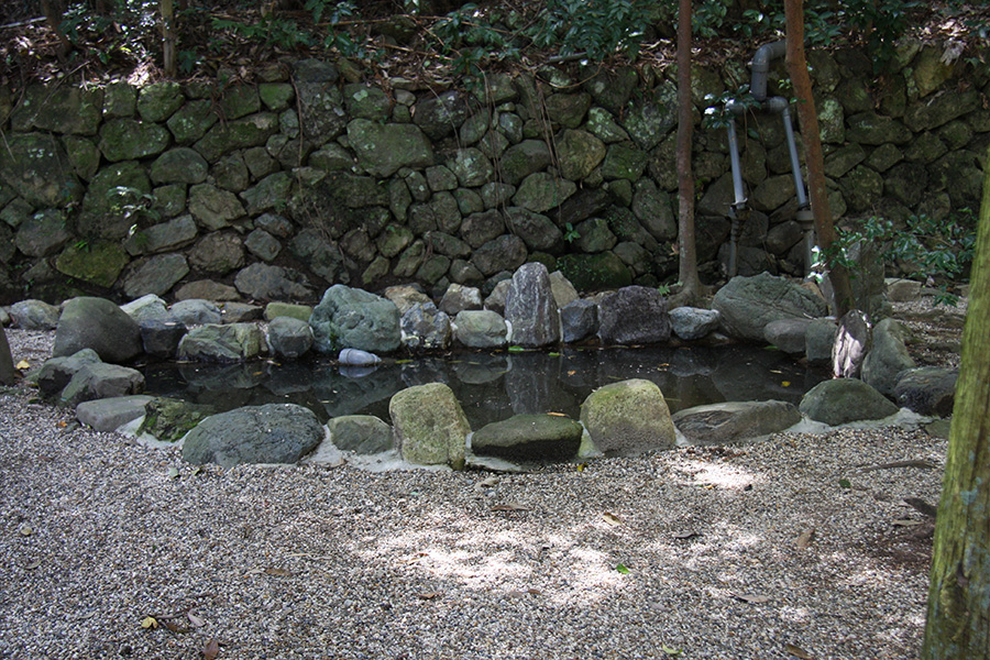 月読神社