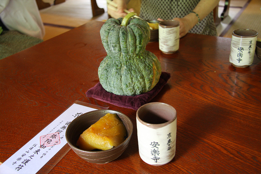 安楽寺：中風まじない鹿ヶ谷カボチャ供養